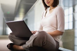 ���E���@